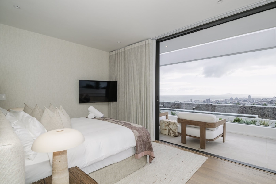 4 Bedroom Property for Sale in Fresnaye Western Cape